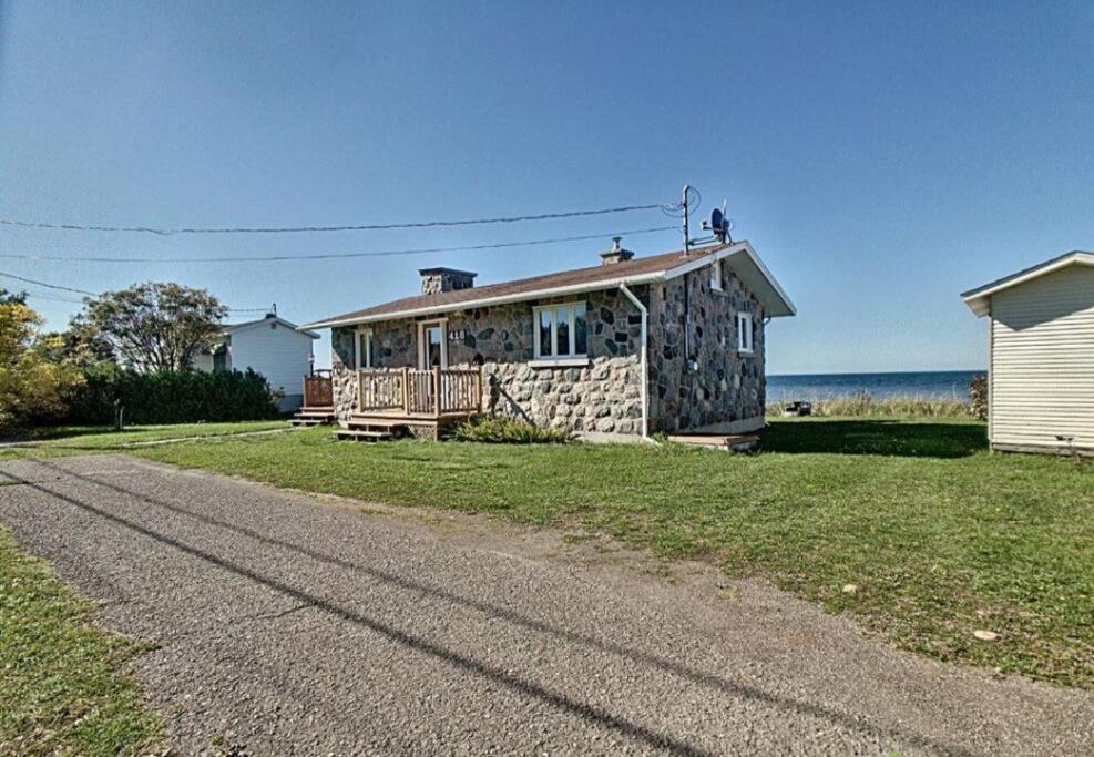 Le Petit Chalet De Pierres Sainte-Luce-sur-Mer Exterior foto